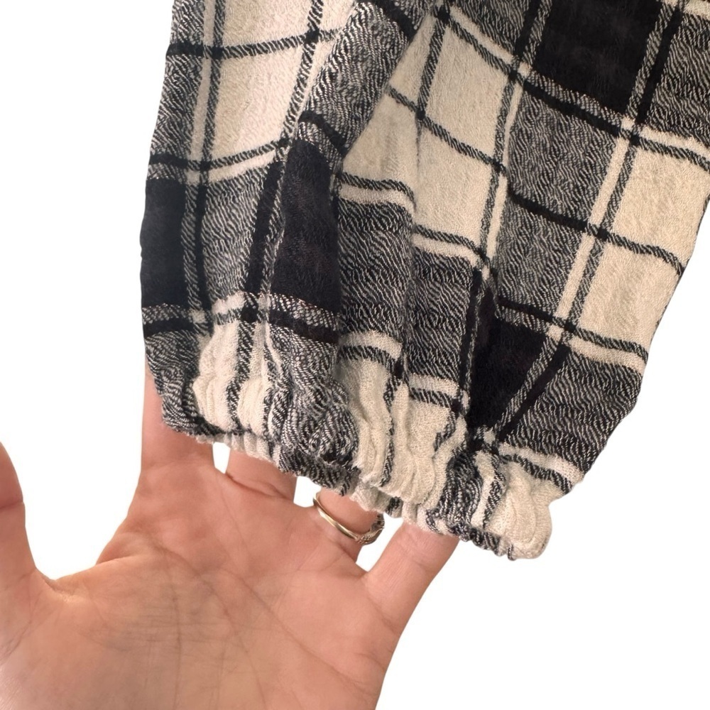 Marine Layer Jamie Ruffle Sleeve Top in Black/White Plaid Size Medium - Picture 6 of 12